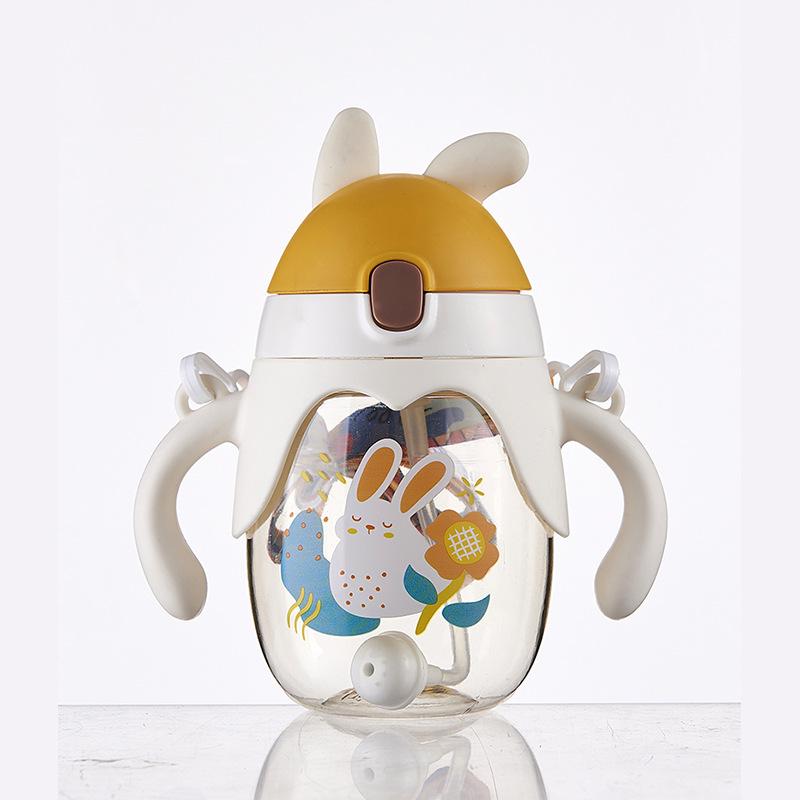 

Летняя детская пластиковая чашка с рисунком из мультфильма, 350 мл, с соломенной откидной чашкой для воды и ручкой, чашка для питья для детского сада 350ML бежевый