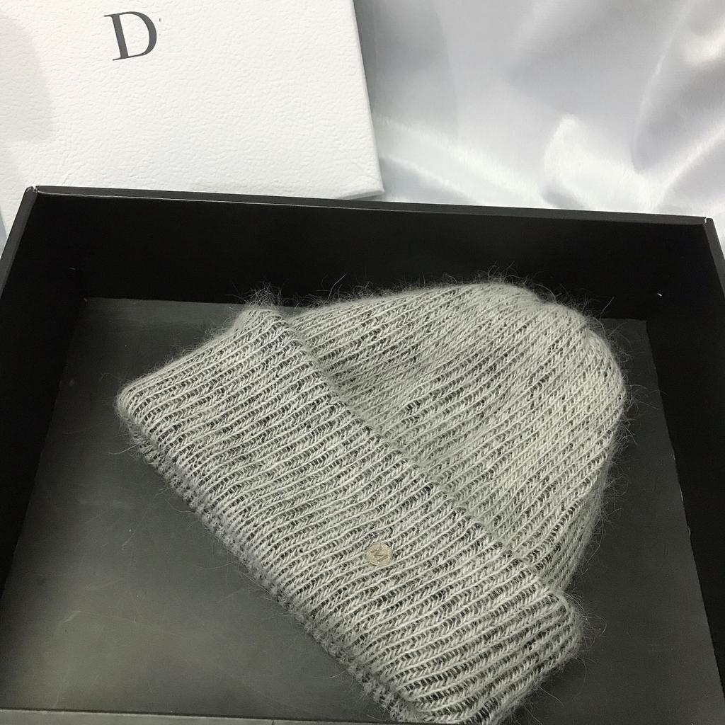 Russian Winter Warm Rabbit Hair Knitted Hat Celebrity Light Luxury Small Diamond Double Fold Wool Hat Women'S Outdoor Windproof