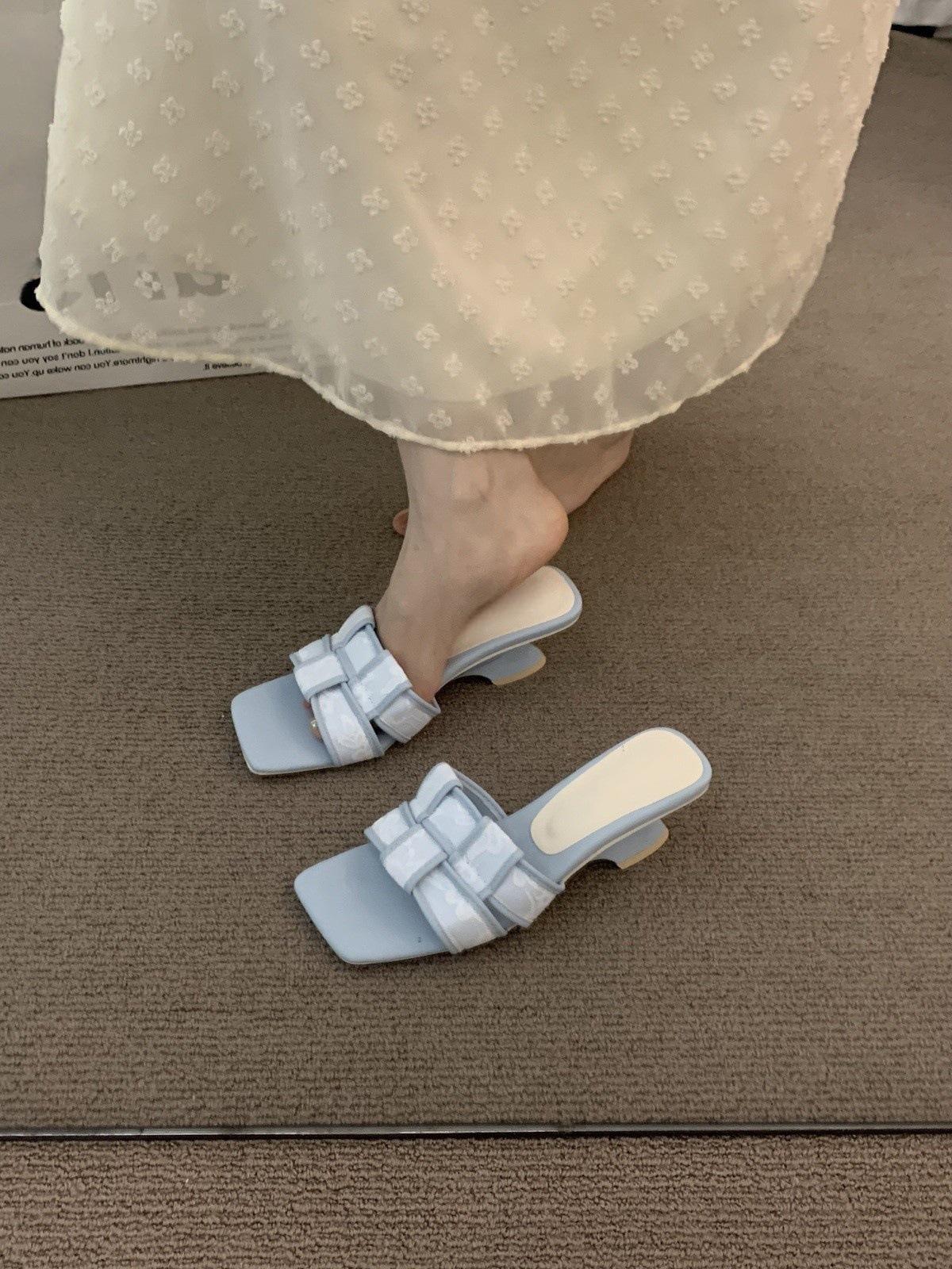 

Niche thick heel high sense naked apricot temperament high heel sandals women s summer 2025 new French skirt evening cool slippers 40 синий