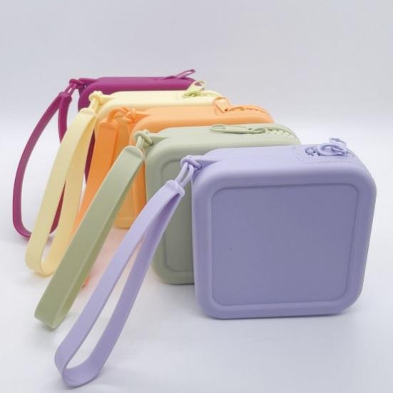 Silicone Storage Bag with Wrist Strap Square Shape Zipper Closure Waterproof Portable Keys Earphone Lipstick Cards Storage Pouch Samll Item Organizer