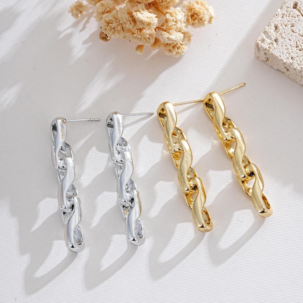 Korean Geometric Irregular Chain Earrings - Luxury Slimming Studs for Women
