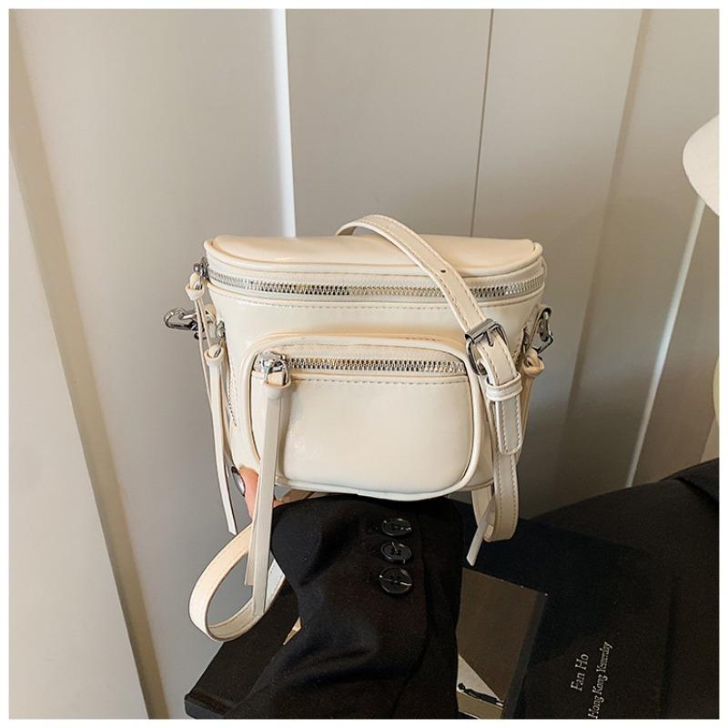 High-end Texture Fashionable Versatile Small Bag Women's New Simple and Trendy Temperament Single Shoulder Crossbody Bucket Bag