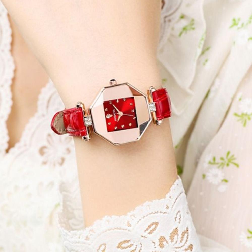 Retro Women's Wrist Watch Light Luxury Quartz Wristwatch Rhinestone Quartz Watch  Daily Use