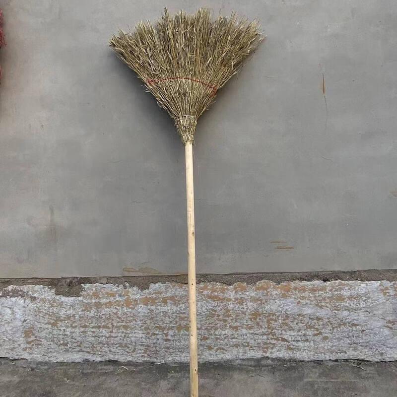 Mi Xiang Large Outdoor Handmade Bamboo Broom