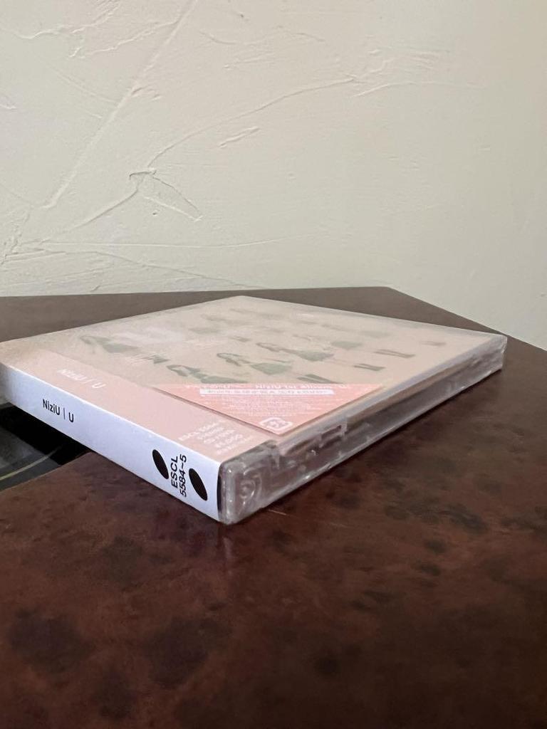 [USED] NiziU 1st Album U First Press Limited Edition A CD + DVD New Used Japanese Music