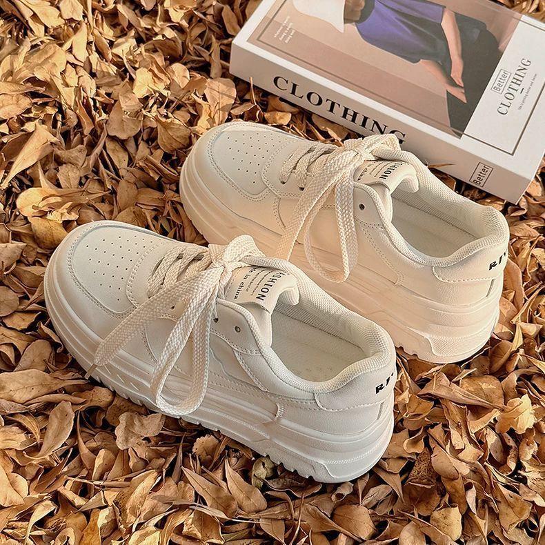 Thick sole height increase 6cm white shoes women's 2025 new spring canvas shoes milk fufu shoes sports and leisure board shoes