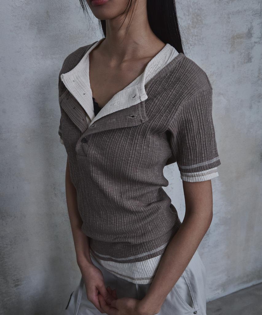 PARADIGMFILM [Ep.02] Slub Layered Henley Neck Knit Top (Beige)