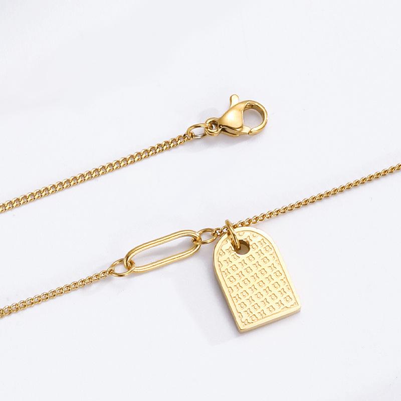 Xiaoxiangfeng Titanium Steel Necklace Women'S Niche Design Sense Light Luxury Clavicle Chain Stainless Steel Short Item Pendant Spring