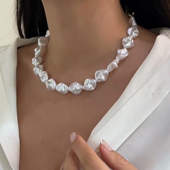 Irregular Pearl Necklace For Women, Luxurious Metal Collarbone Chain Set, Versatile Necklace Accessories For Temperament