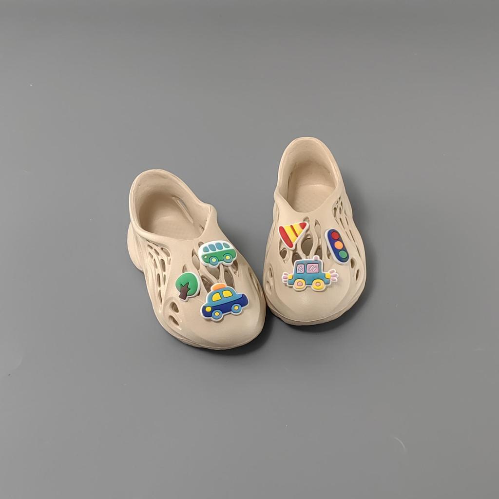 Coconut Clogs: Stylish, Comfortable Cartoon Beach Shoes for Men and Women