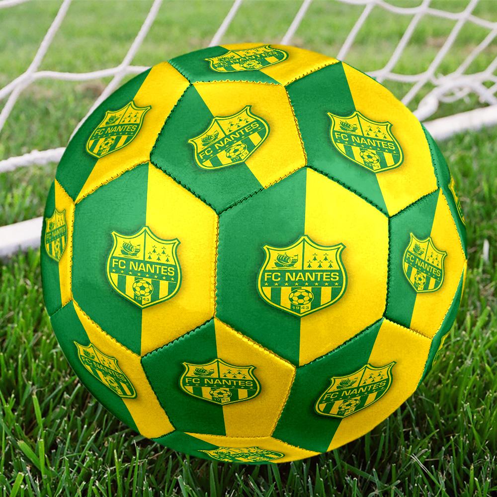 Fc Nantes Crest Design Size 5 Soccer Balls, High-Quality, Anti-Slip, Protective Football, a Unique Gift Suitable for Birthdays, Christmas