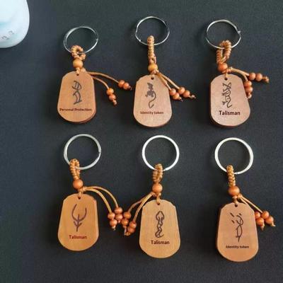 Chaveiro do Zodíaco Chinês em Madeira de Pessegueiro Esculpido à Mão Bênção da Sorte Para Uso Diário Presente Para Amigos Família