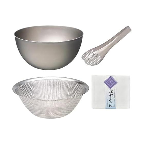 Набор мисок Сори Янаги из 4 предметов: Миска из нержавеющей стали 23 см и Дуршлаг с перфорацией 23 см и Щипцы из нержавеющей стали с перфорацией и Белое кухонное полотенце