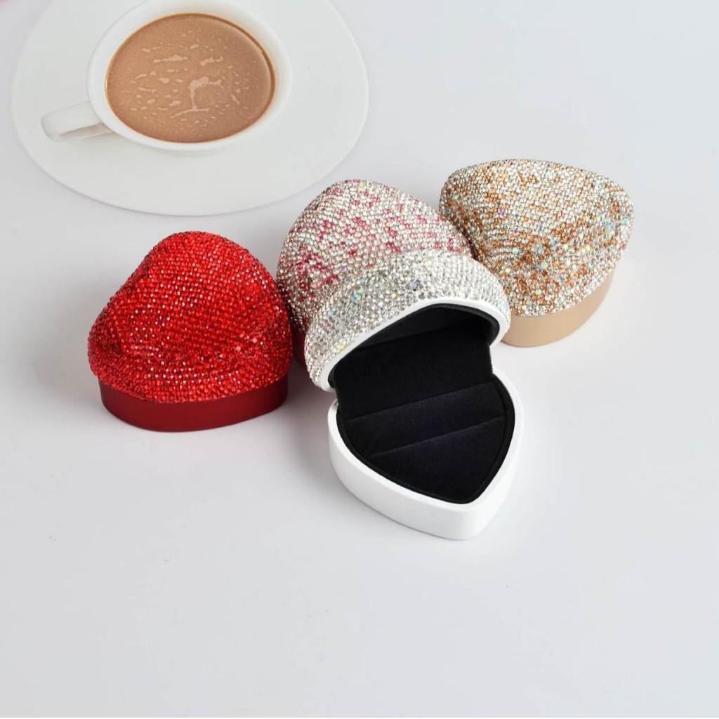 Luxury Diamond-Studded Heart LED Jewelry Pendant Box for Necklace, Earrings, or Ring