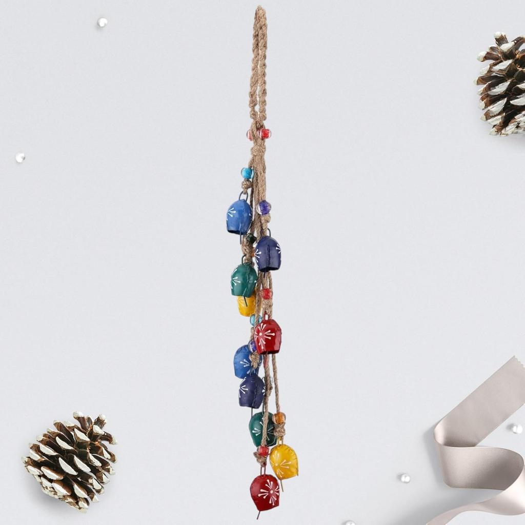 Handgjorda Vintage Vindspelsklockor på Jute Rep, 10 Klockor i Kluster för Trädgård, Uteplats och Bondgård Väggdekor, Lugnande Ljud