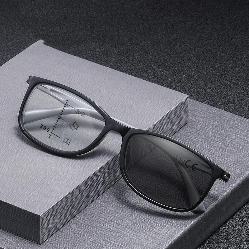 Men'S Classic Square Frame Progressive Multifocal Photochromic Reading Glasses Women'S Fashion Color Changing Presbyopia Glasses