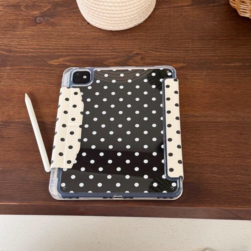 Custodia Buckle per iPad Pro 2021 - Pois a sei colori con design a cuoricini femminili