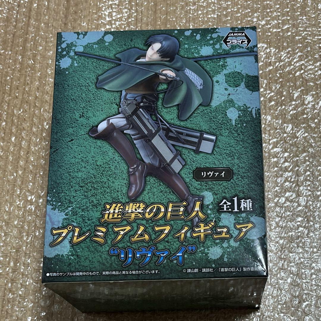 

[Б/У] Атака Титанов Леви Премиум Фигурка