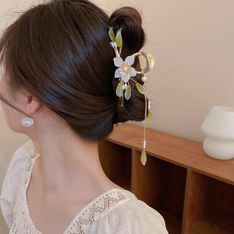 2023 Red Flocked Flower Tassel Hair Clip: High-End, Sweet & Versatile Women's Headdress Accessory