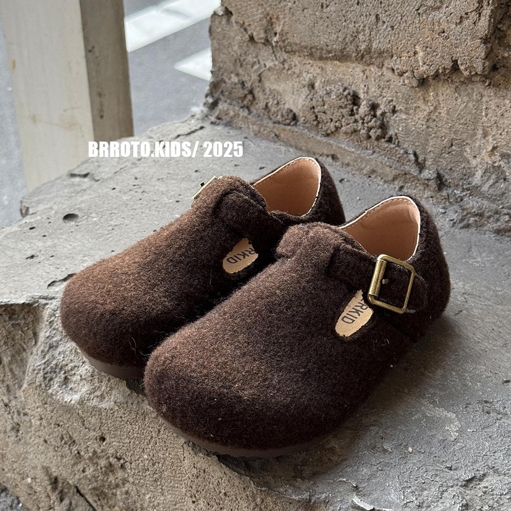 

Детские мокасины с круглым носком, нескользящие, повседневная обувь для мальчиков и девочек, ремешок в форме буквы Т, милые, 2025 новинка, детская обувь на плоской подошве, мягкая подошва, модные, милые 26 кофейный