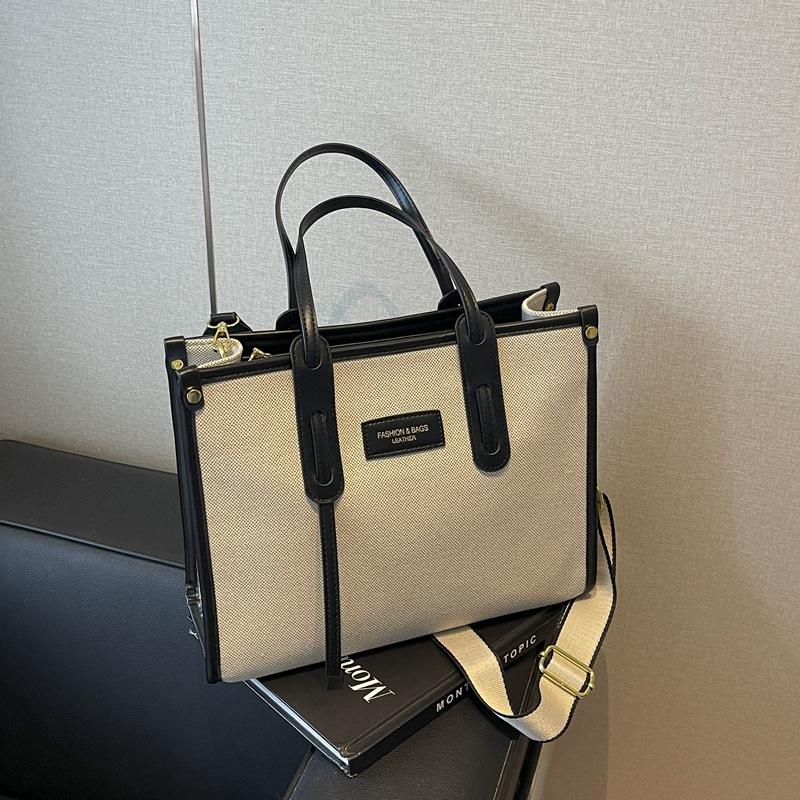 Commuter Large-capacity Canvas Bag Women's New Casual Versatile Messenger Bag Fashionable Portable Tote Bag