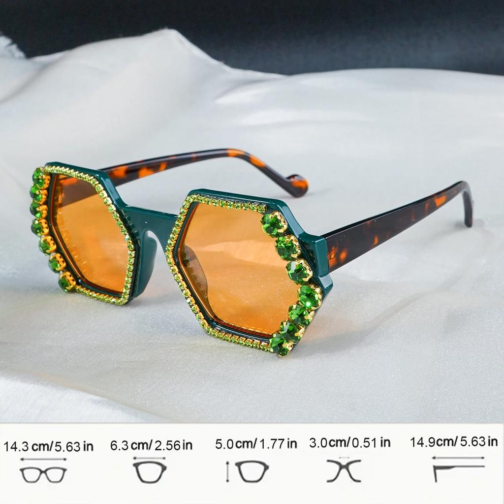 Rhinestone Sunglasses for Women Vintage Lovely Retro Oversized Eyeglasses Party Nightclub Decoration Halloween Christmas Gift