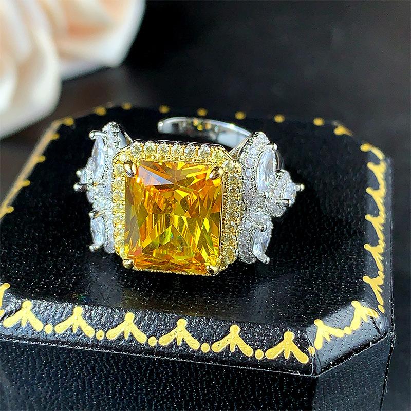 Jewelry, rings, jewelry, color treasure, purple light will change color, red corundum, blue spinel, high-end fashion light luxury women