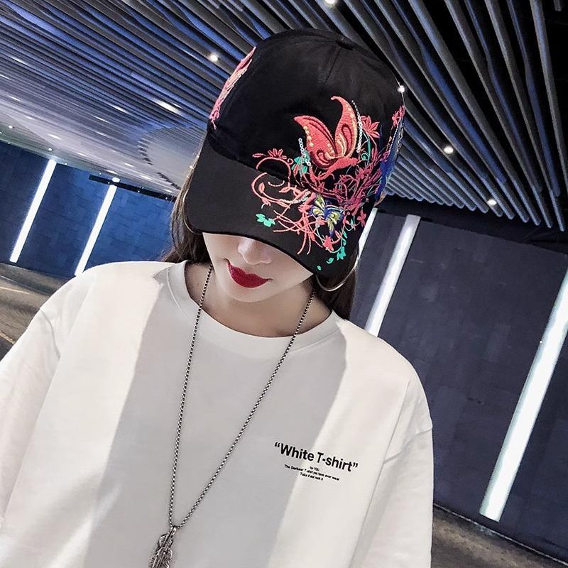 Women's Spring and Autumn Versatile Baseball Cap New Style Ethnic Embroidered Black Sun Hat Baseball Cap Brain Flower Hat