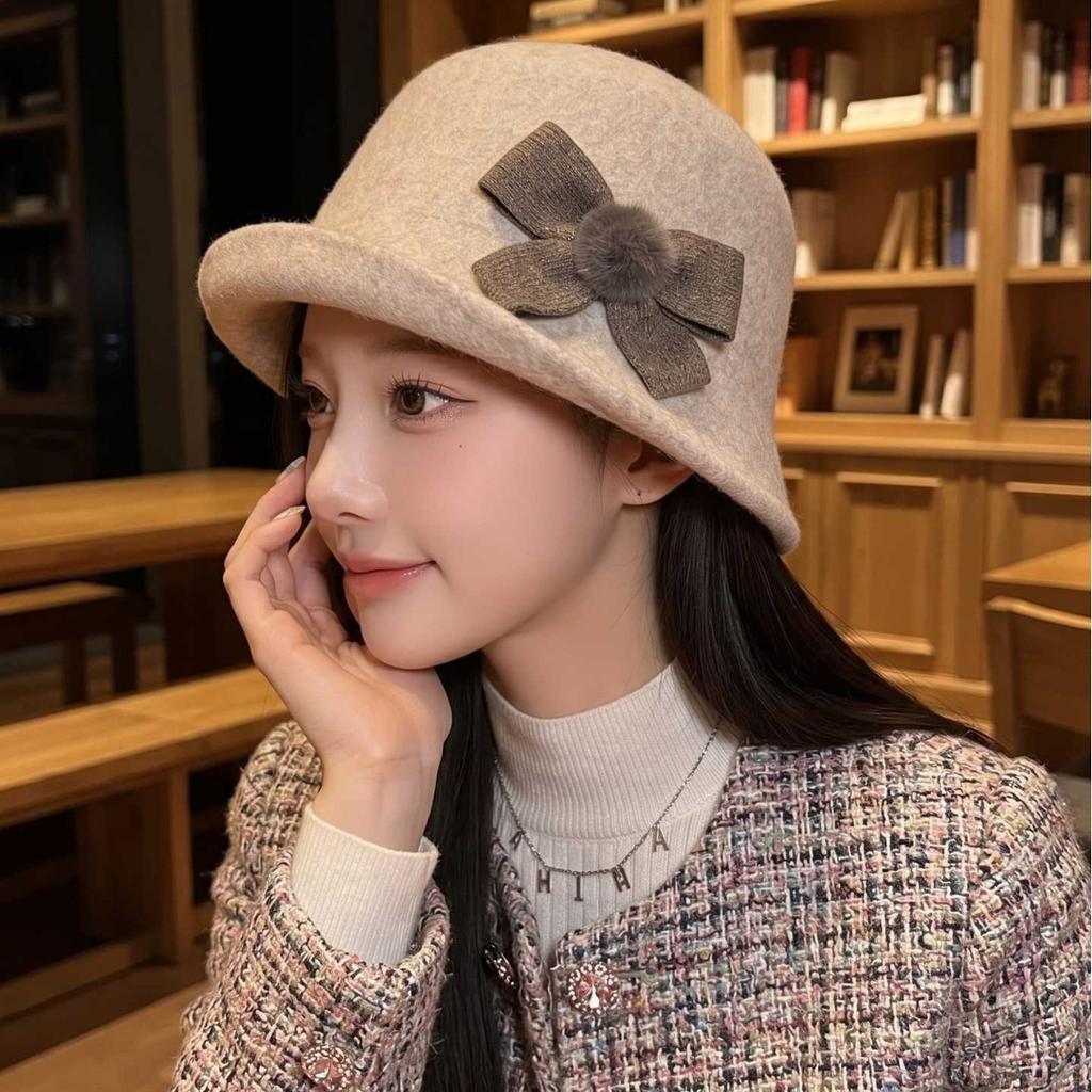 Ladies retro woolen woolen basin hat, bow hairball decorative curling top hat, autumn and winter warm bucket hat