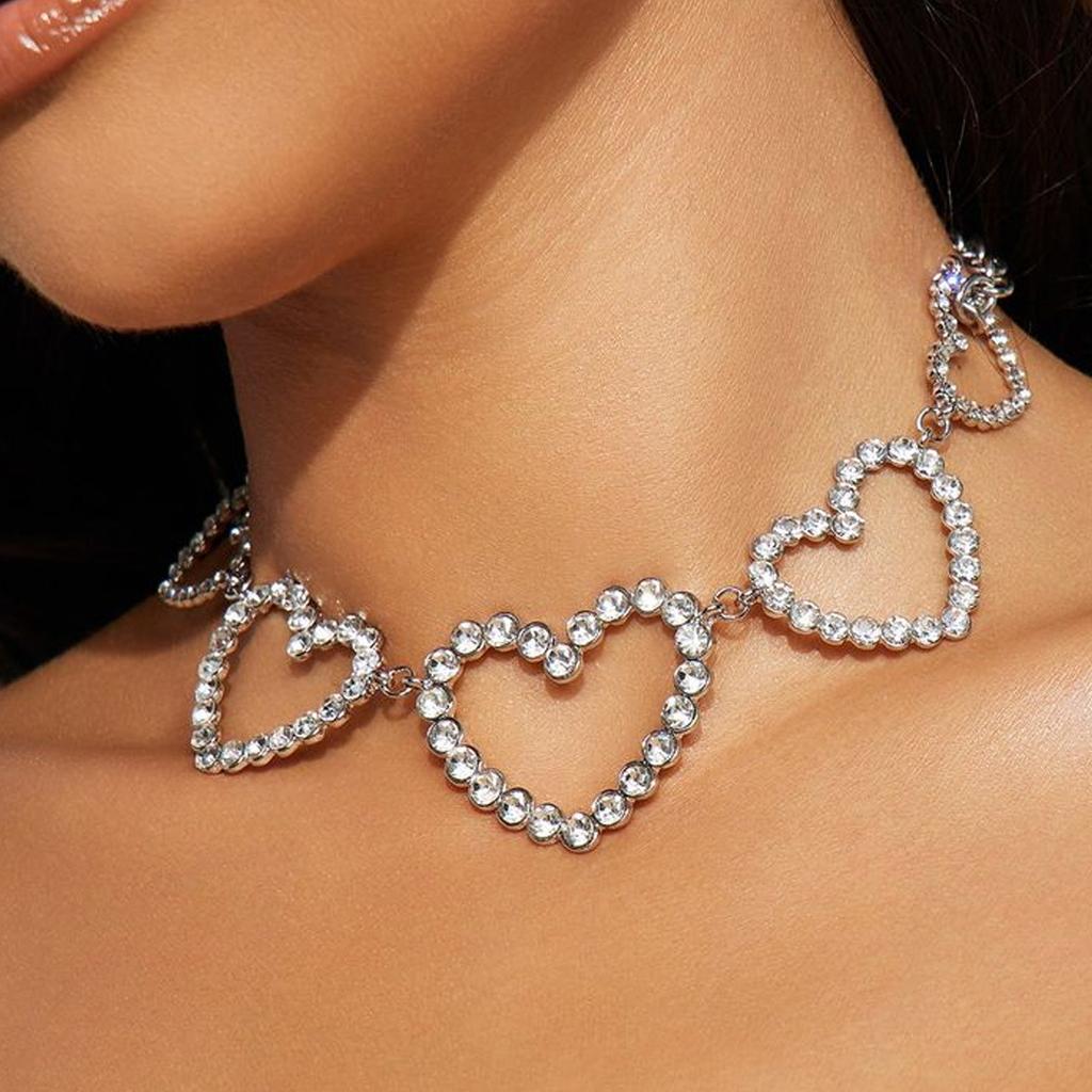 Cross -border European and American New Sexy Love Rhinestones Necklace