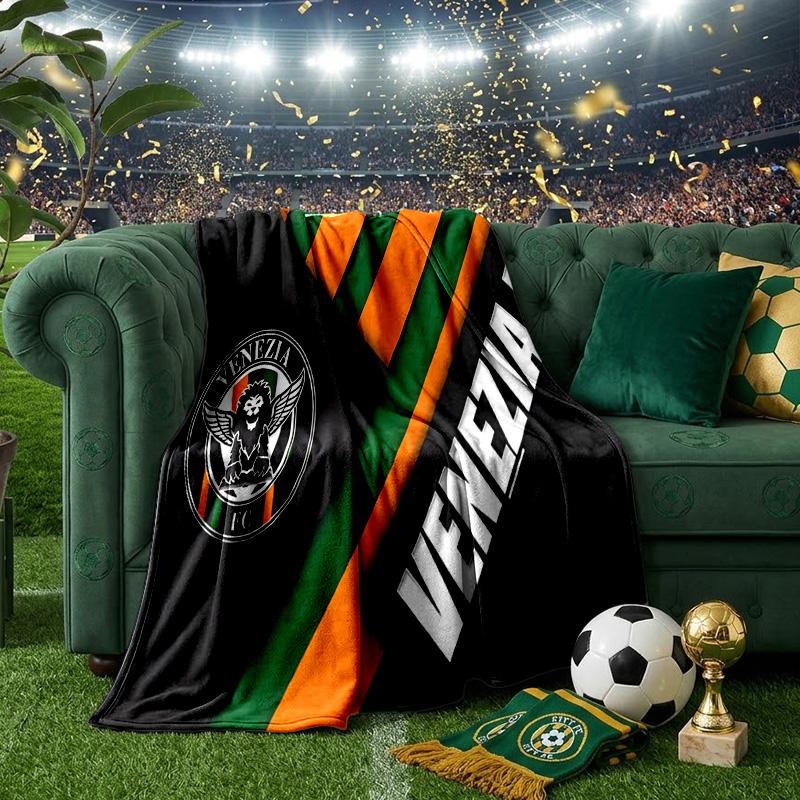 Vene-zia Football Throws Blanket Flannel Blankets Plush for Couch Bed Gifts for Men Women Travel picnic blanket Christmas fan gifts