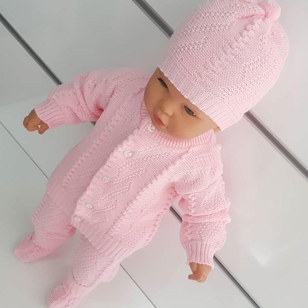 Różowy zestaw dzianinowy dla niemowląt – 4-częściowy