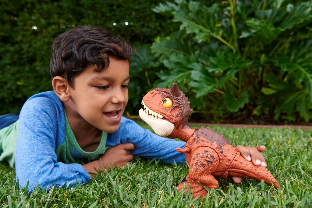 Mattel Jurassic World Baby Carnotaurus 4 und HBY84 (Altersangaben)