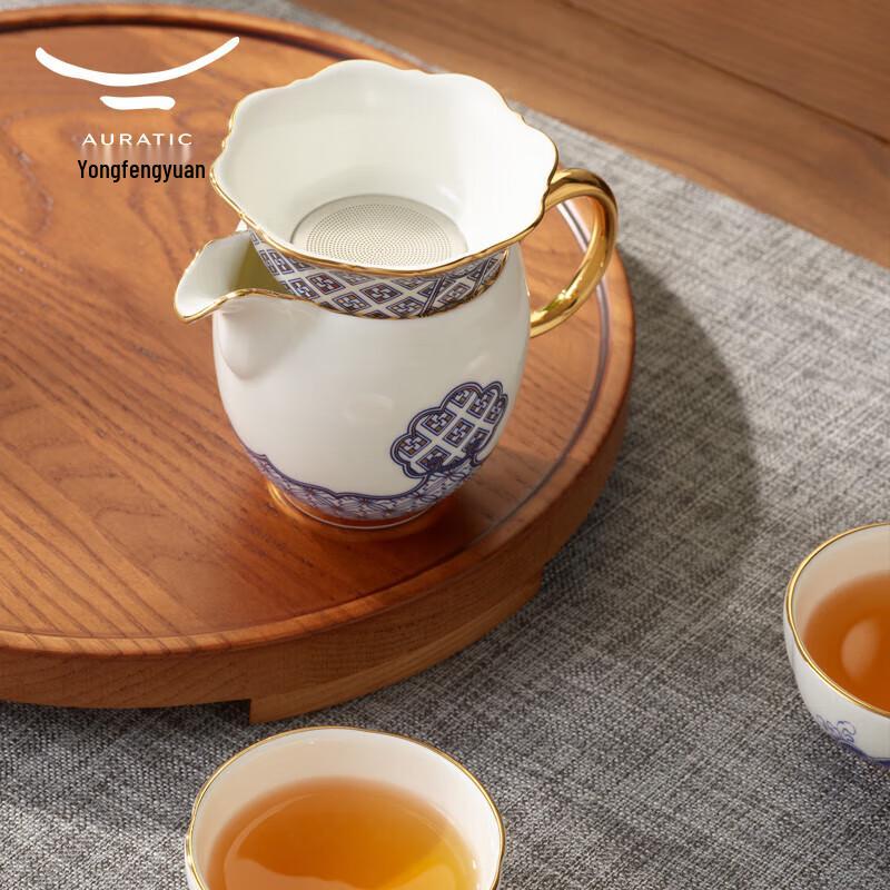 Yong Feng Yuan Mr. Porcelain 'Peace All Over The World' 15-Piece Tea Set