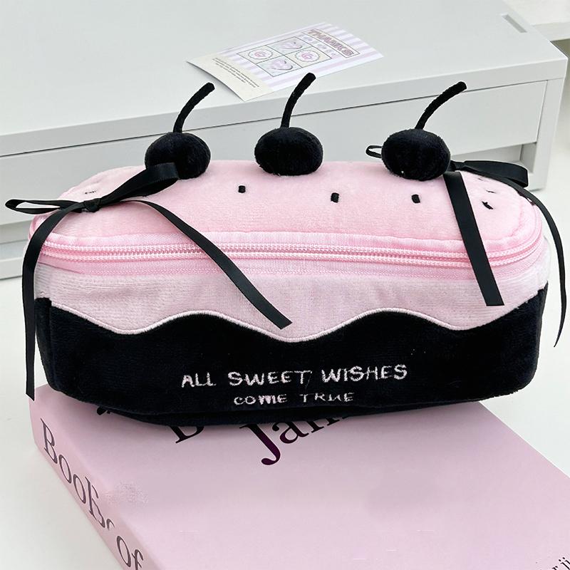 Nouveau Sac à Stylo en Peluche Étui à Crayons Gâteau aux Cerises Trousse à Crayons Grande Capacité Fournitures Scolaires Boîte à Crayons