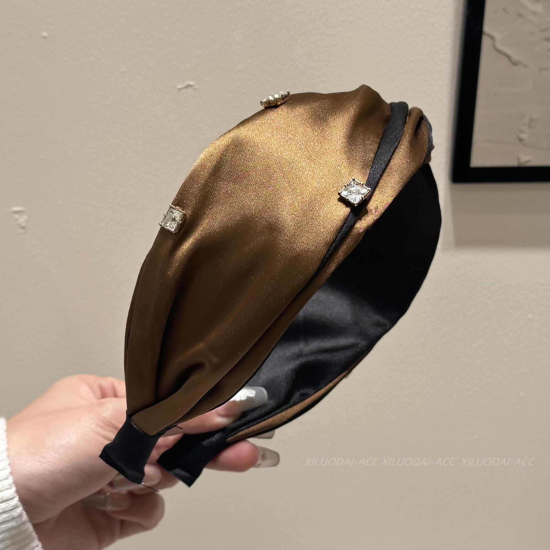 

Women s Wide-Brim Hairpin Headband - Trendy High-End Headdress Accessory коричневий