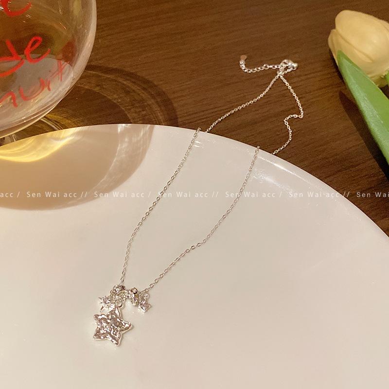 Koreansk söt pentagramhänge titanstålsmycke kvinnors lätta lyx nischad high-end nyckelbenskedja