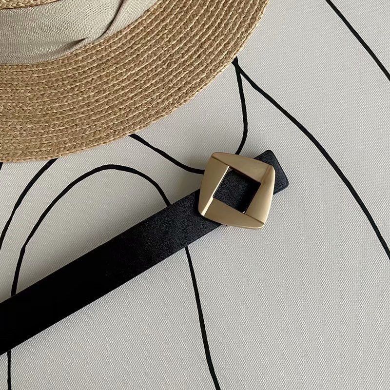 

Стильный корейский женский ПУ ремень 2023 года для джинсов, платьев и костюмов с шикарной пряжкой чёрный