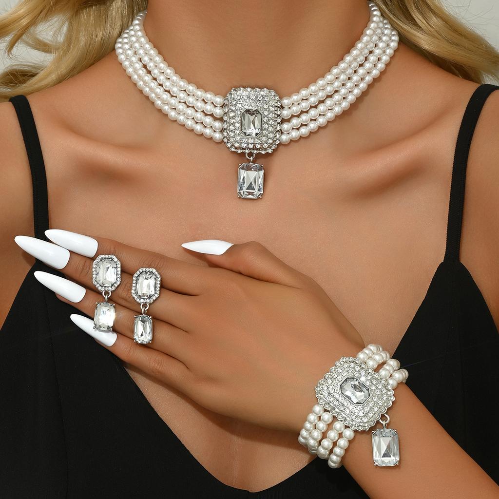 Women's Fashion Light Luxury Short Style Imitation Zircon Rhinestone Necklace Earrings Bracelet Zircon Set Party Festival Gift