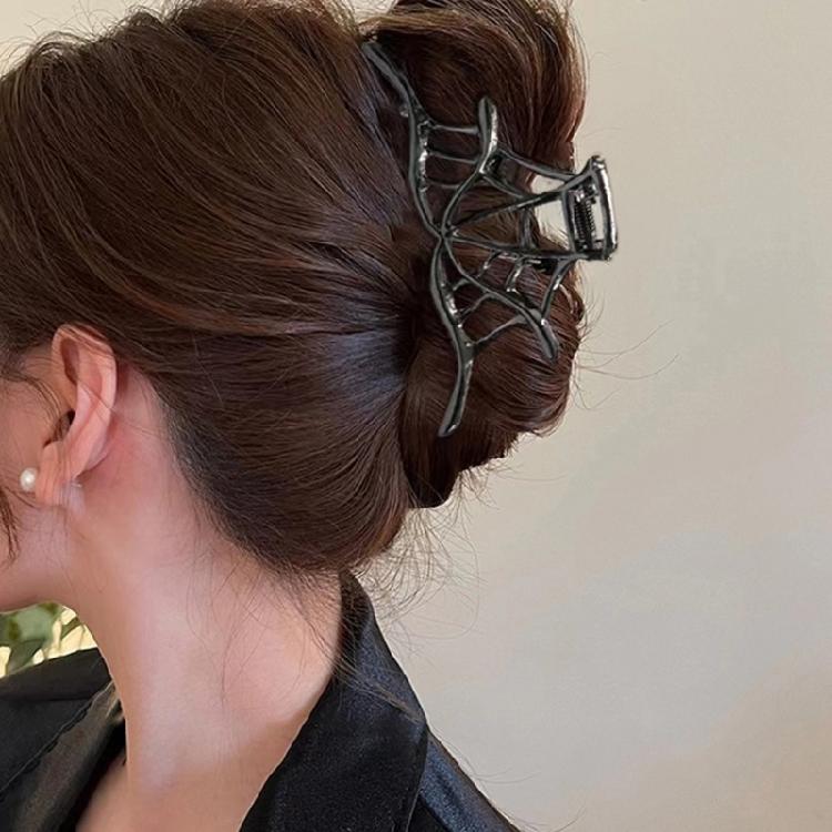 Stylish Hair Clip Fashion Hair Accessory Trendy Spiders Web Shape Headwear Easy to Use for Adding Charm to Any Outfit