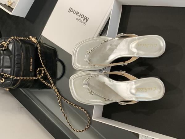 Fashion Square Heel Low Shoes Slippers Women Summer Shale Female Beach Slides Jelly Flip Flops Flip-Flops Pantofle Block Sabot Glitter H