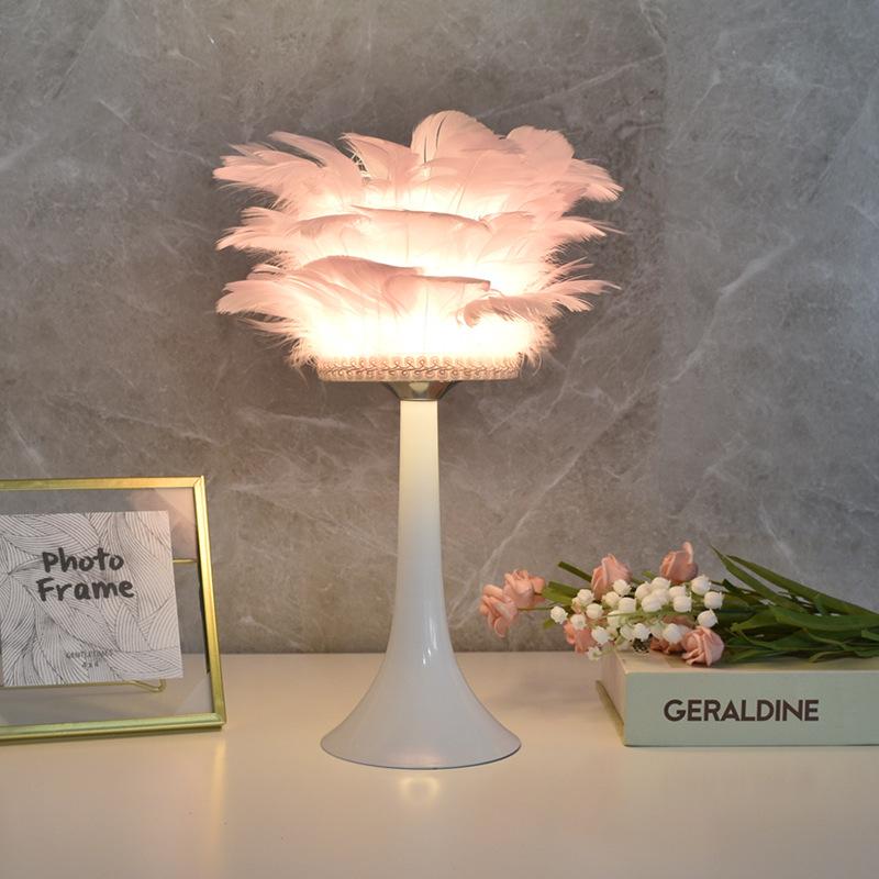 Warm Nordic Small Table Lamp, Bedroom, Bedside Romantic and Creative Feather Lamp, Small Night Lamp, Ins Girl
