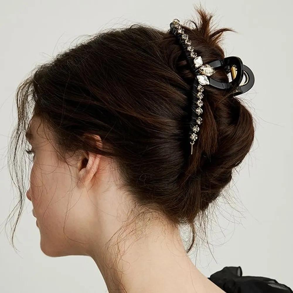Bob Crystal Hair Clip JP-25-064CC Crystal