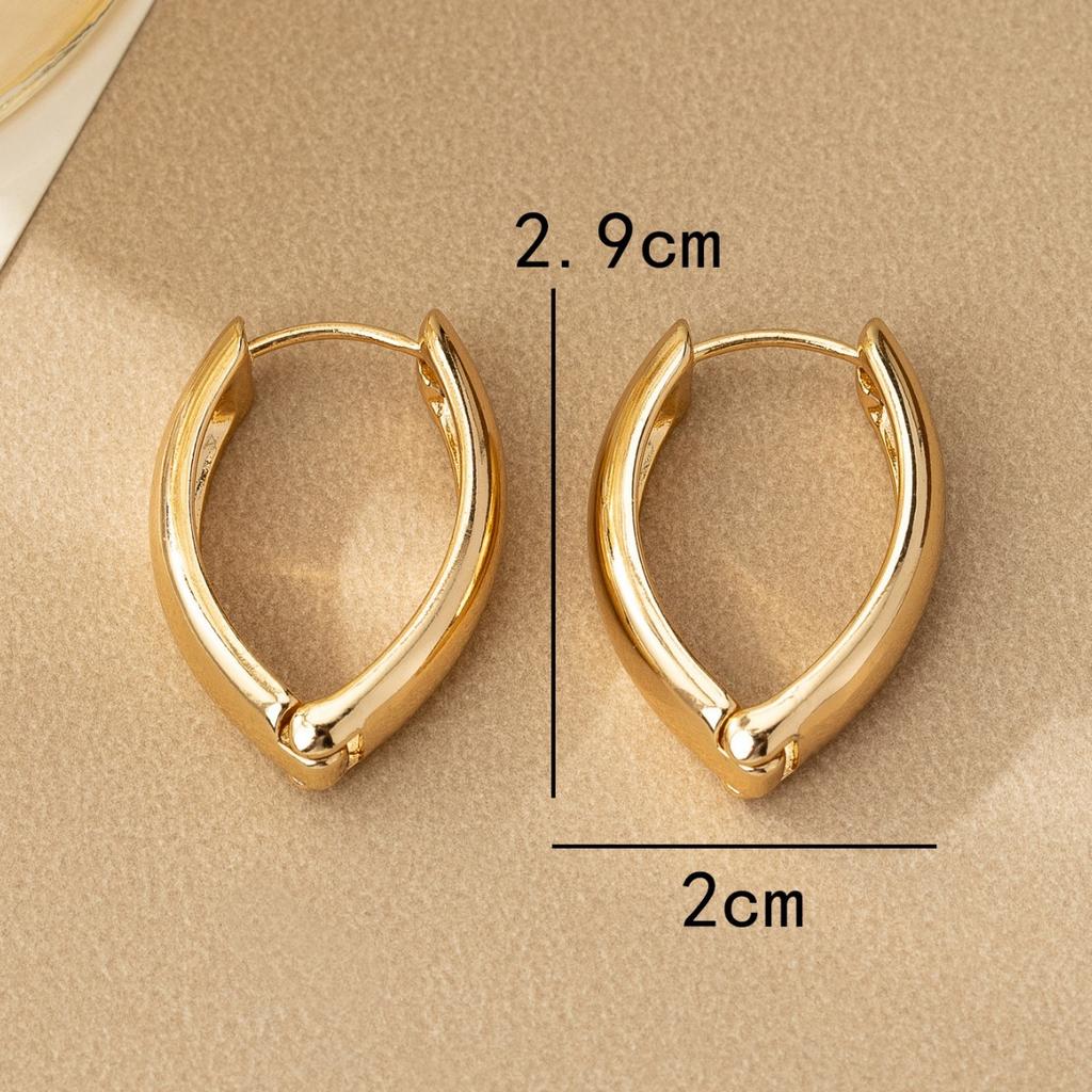 V-shaped Glossy Earrings Simple and Exquisite Stud Earrings Elegant and Sweet Trendy Earrings