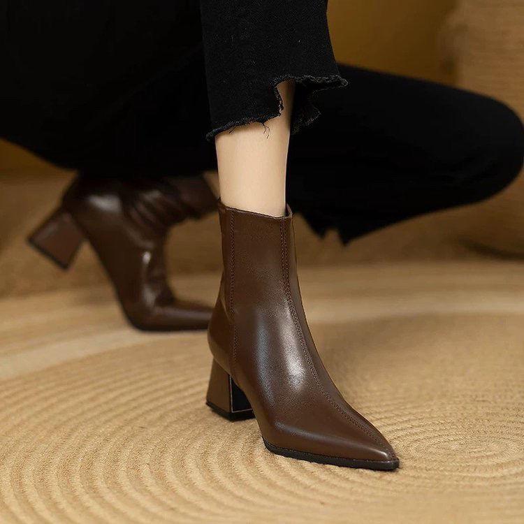 

Retro Chunky Heel Pointed Toe Women s Short Boots - Non-slip, Wear-resistant with Back Zipper 36