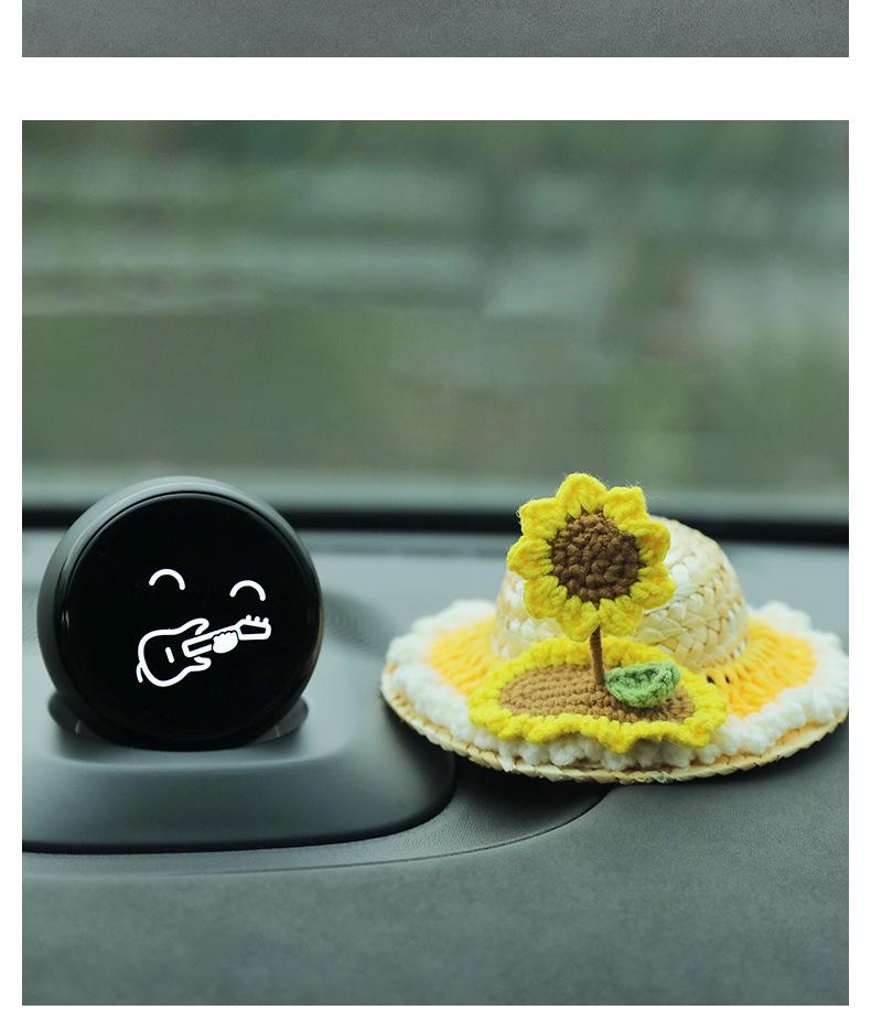Handmade Woven Straw Hat for Weilai Nomi Robot - Car Interior Decoration for ES6/ES8