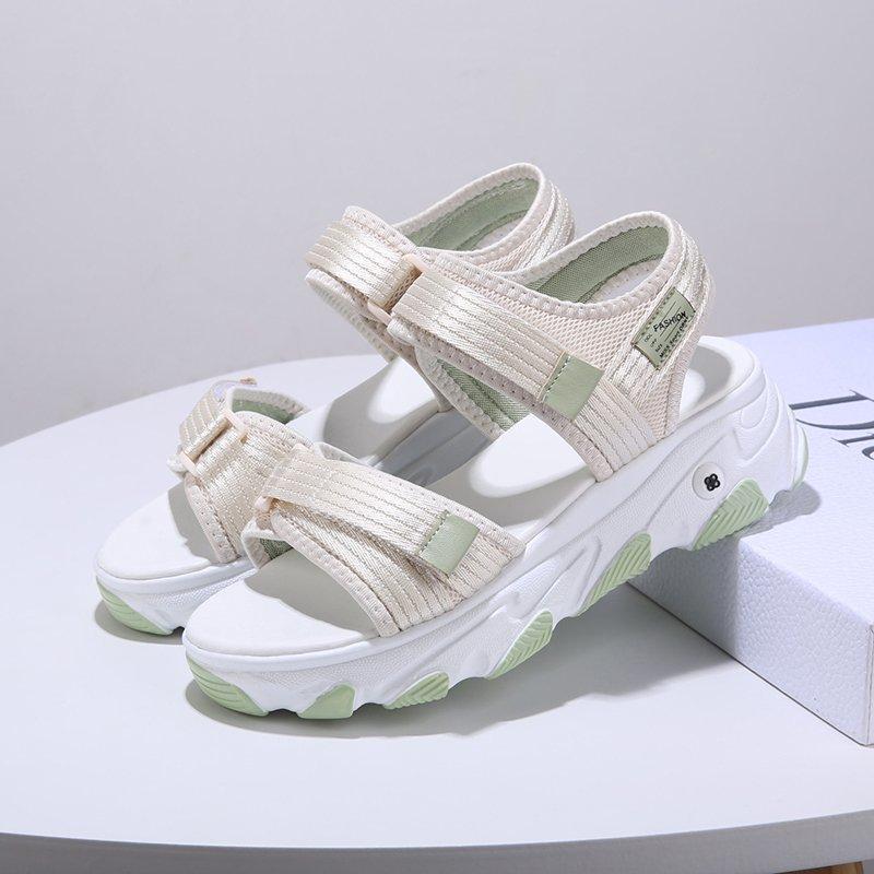 Sandalen für Damen im Sommer 2024, Strandschuhe mit flacher Sohle und trendigen Streifen, Sportsandalen mit Klettverschluss und dicker Sohle