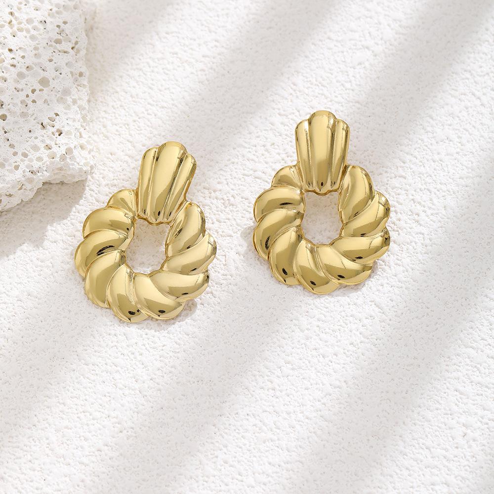 Exaggerated Geometric Texture Stainless Steel Stud Earrings Women'S Personality Niche Design Earrings Light Luxury High-End Earrings