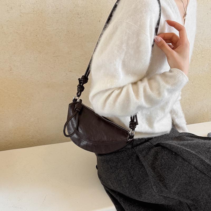 Women's 2026 Crossbody Crescent Dumpling Bag - High-Quality, Simple, Niche Design