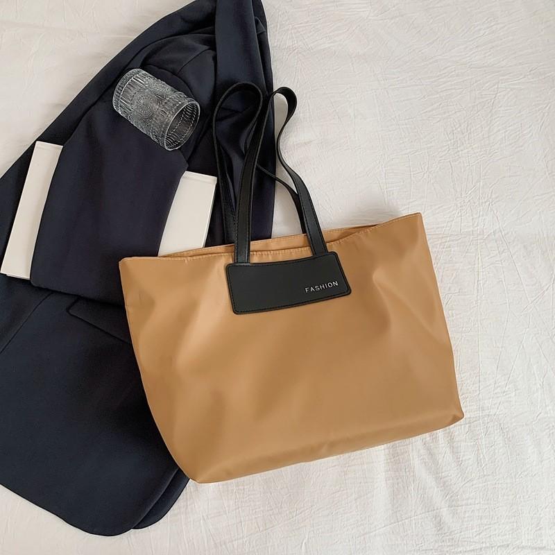Stylish And Simple Large Capacity Tote Bag For Women Trendy Shoulder Bag Nylon